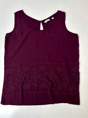 Women’s Plum Embroidered Sleeveless Tank Top